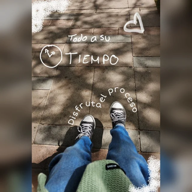 Vivimos con prisas, pensando en lo que vendrá, en lo que nos falta por conseguir o en lo que todavía no ha llegado… y a veces se nos olvida lo más importante: disfrutar del proceso. 🌿

##píldoraemocional #bienestarjuvenil